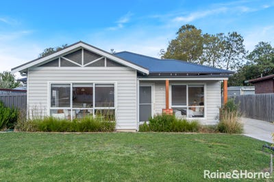 /international/au/1-69-mahoneys-road-riddells-creek-vic-151206388/