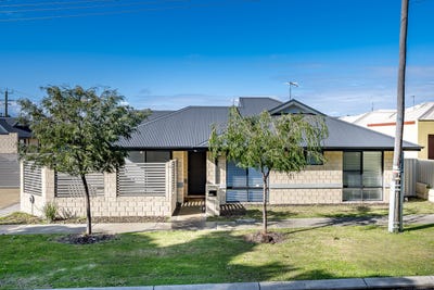 /international/au/9-26-climping-street-balga-wa-152334804/