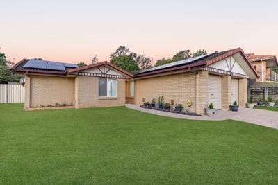 /international/au/71-loane-drive-edens-landing-qld-151408196/