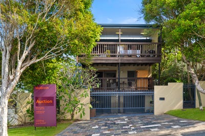/international/au/12-woodgee-street-currumbin-qld-151114752/