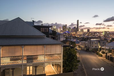 /international/au/13-teneriffe-drive-teneriffe-qld-152487436/