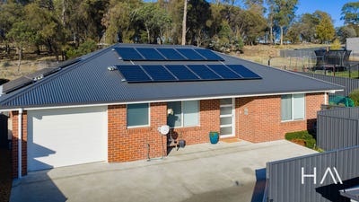 /international/au/2-1-sturgis-place-prospect-vale-tas-151463116/