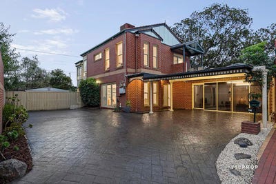 /international/au/21-zoe-circuit-northcote-vic-152185800/