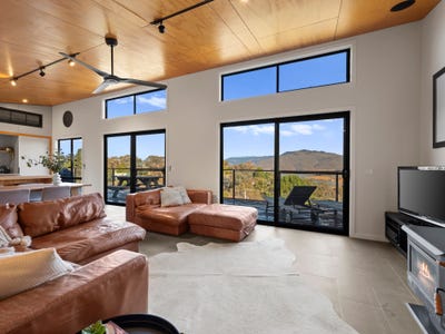 /international/au/75-harbour-line-drive-mountain-bay-vic-148423816/?lang=en