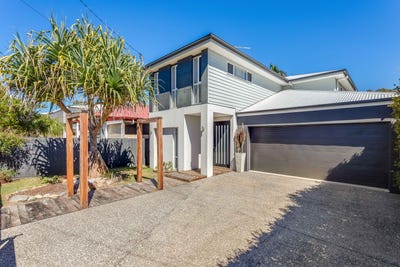 /international/au/33-bramble-street-woody-point-qld-152542960/