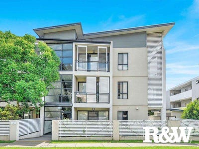 /international/au/2-13-15-lydbrook-street-westmead-nsw-148579664/