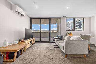 /international/au/506-34-oakden-street-greenway-act-150734236/
