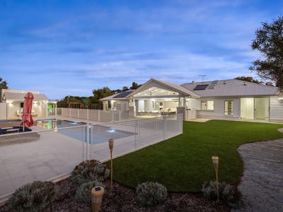 /international/au/1-kay-close-torquay-vic-148524216/