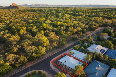 /international/au/30-ghost-gum-street-kununurra-wa-148507076/?lang=en