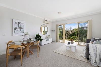 /international/au/2-47a-may-road-narraweena-nsw-152514292/