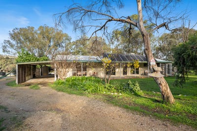 /international/au/22-edward-street-glenrowan-vic-151577796/