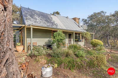 /international/au/156-bradleys-lane-heathcote-vic-151455032/