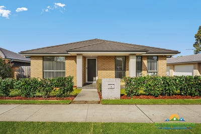 /international/au/8-lance-street-oran-park-nsw-151342888/