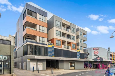 /international/au/303-16-clyde-street-mall-frankston-vic-151584056/