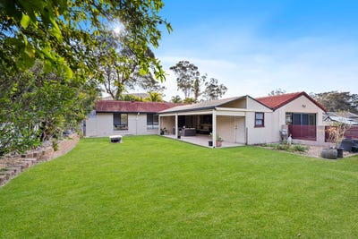 /international/au/11-keenan-close-manly-west-qld-152447024/