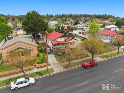 /international/au/10-marsh-street-armidale-nsw-152584456/