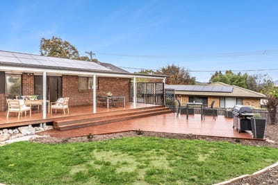 /international/au/38-priddle-street-monash-act-151195844/