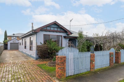/international/au/82-parker-street-devonport-tas-151641884/