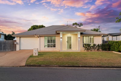 /international/au/8-hopkins-street-park-avenue-qld-148626200/?lang=en