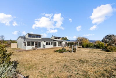 /international/au/26-o-brien-avenue-berridale-nsw-151248880/
