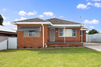 /international/au/101-mirrool-street-coolamon-nsw-151518932/