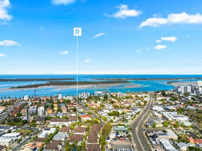 /international/au/504-33-clark-street-biggera-waters-qld-152641328/