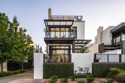 /international/au/42-south-wharf-drive-docklands-vic-150738784/