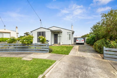 /international/au/17-steven-crescent-ararat-vic-152628780/