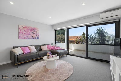 /international/au/11-33-blythe-avenue-yokine-wa-152634140/
