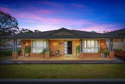 /international/au/1-bensley-close-lake-haven-nsw-151260332/