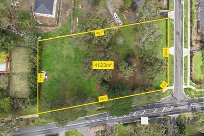 /international/au/1-mannahaven-close-endeavour-hills-vic-204541544/