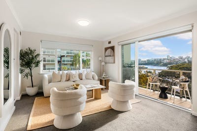 /international/au/9-5-osborne-road-manly-nsw-151230460/