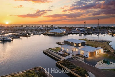 /international/au/22-port-lane-geographe-wa-152625796/