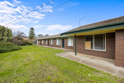 /international/au/1-4-37-longley-street-alfredton-vic-151853016/