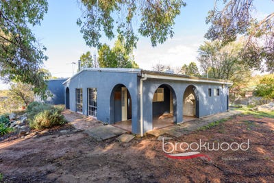 /international/au/11-nyaania-court-glen-forrest-wa-151324128/