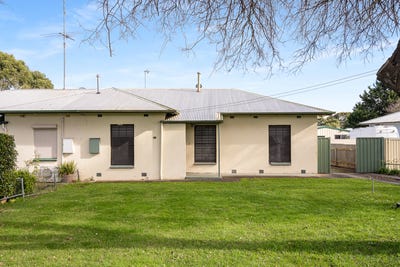 /international/au/6-howard-street-mount-gambier-sa-151584064/