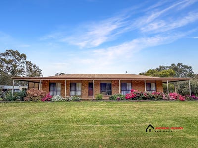 /international/au/4204-murray-valley-highway-yarroweyah-vic-152683872/