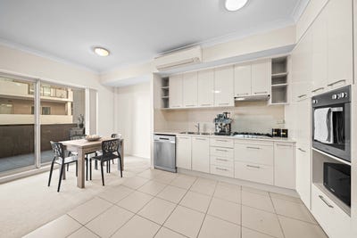 /international/au/49-17-warby-street-campbelltown-nsw-152246360/
