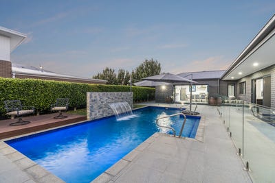 /international/au/33-37-pienza-way-leopold-vic-152264028/