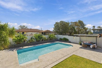 /international/au/32-maberley-street-geebung-qld-152261052/