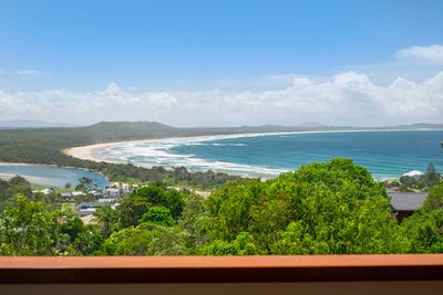 /international/au/23-dulconghi-street-crescent-head-nsw-150621660/