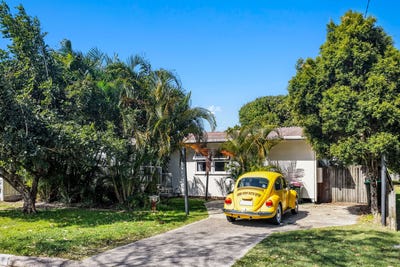 /international/au/31-palmer-avenue-golden-beach-qld-152379748/