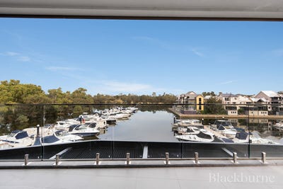 /international/au/22-16-marina-drive-ascot-wa-151308432/