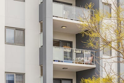 /international/au/30-2-walsh-loop-joondalup-wa-152269636/