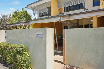 /international/au/12-42-52-perkins-street-south-townsville-qld-152456296/