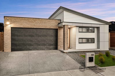 /international/au/88-charleston-road-deanside-vic-152626704/
