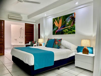 /international/au/30-10-14-amphora-street-palm-cove-qld-140871376/
