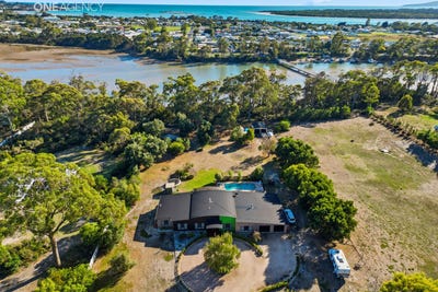 /international/au/115-panatana-drive-port-sorell-tas-150801800/