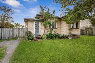 /international/au/38-biggs-avenue-beachmere-qld-151378632/