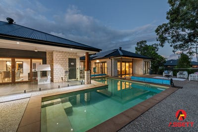 /international/au/48-50-carron-place-jimboomba-qld-151293920/